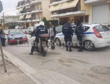 Άγριο ξύλο στο κέντρο της Λαμίας μεταξύ Τσιγγάνων